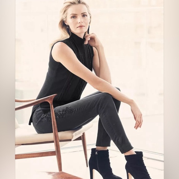 WHBM Embellished Skinny Jeans Denim in Black Women’s Size 2 - Picture 1 of 9